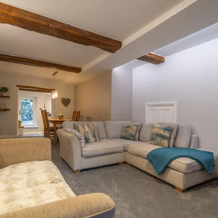 Holiday home Laburnum - Town Centre, With Parking Windermere